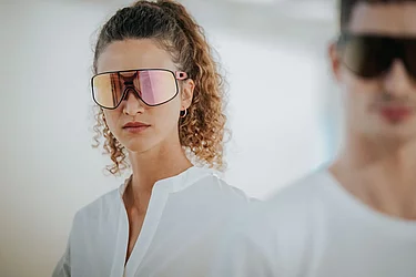 Frau mit Brille