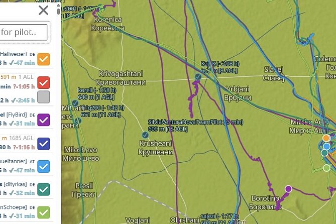 Live-Tracking-Karte mit mehreren Flugspuren und Punkten auf der Route.